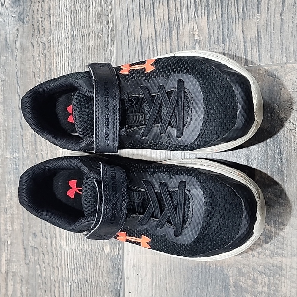 Boys Under Armour sneakers